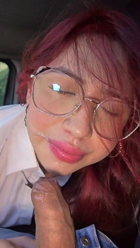 Universitária tesuda faz sexo com seu padrasto