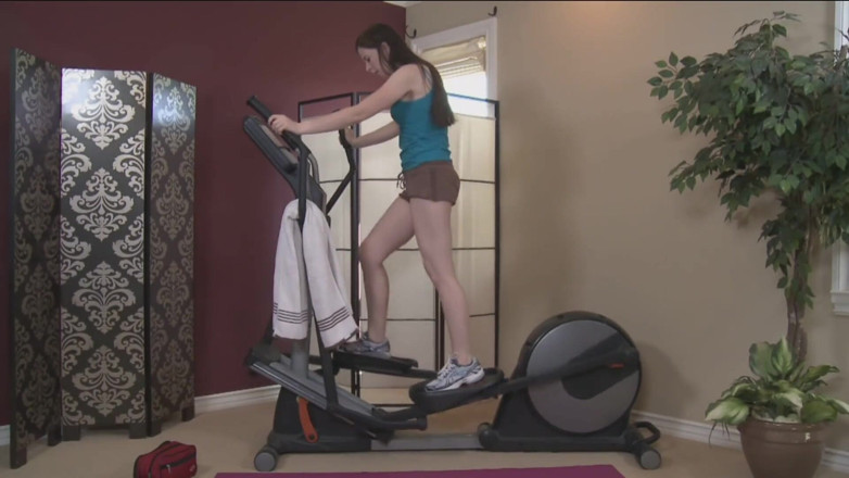Toy Sluts: Cute teen masturbates after a workout