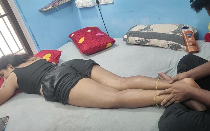 Vaigavarun Feet romance: Feet and Leg Massage
