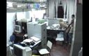 Amateurs videos: Kåta anställda som har sex på kontoret efter timmar