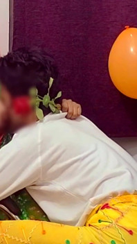 Speciale san valentino:- calda bhabhi scopata a pecorina in ufficio.