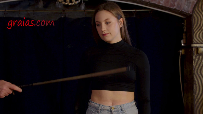 Dr Lomp - hardcore BDSM: Tiny Cutie Likes It - Estreia de Lena - Parte 1
