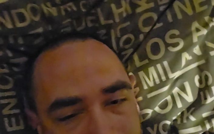 Cumhungry69: Cumhungry 荡妇