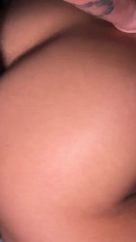Un Vieux Beau-père Sexy À Grosse Bite Baise Un Jeune Étalon Sans Capote