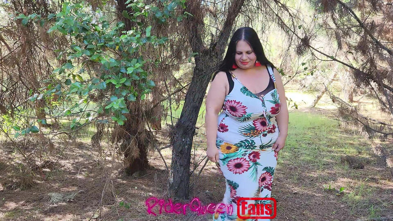 Riderqueen BBW Step Mom Latina Ebony: Riderqueen на відкритому повітрі: відео для шанувальників на відкритому повітрі