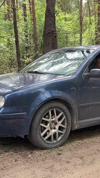 Frustrarea cu manivelă în pădure se transformă în defalcare excitată și salvare dură cu muie