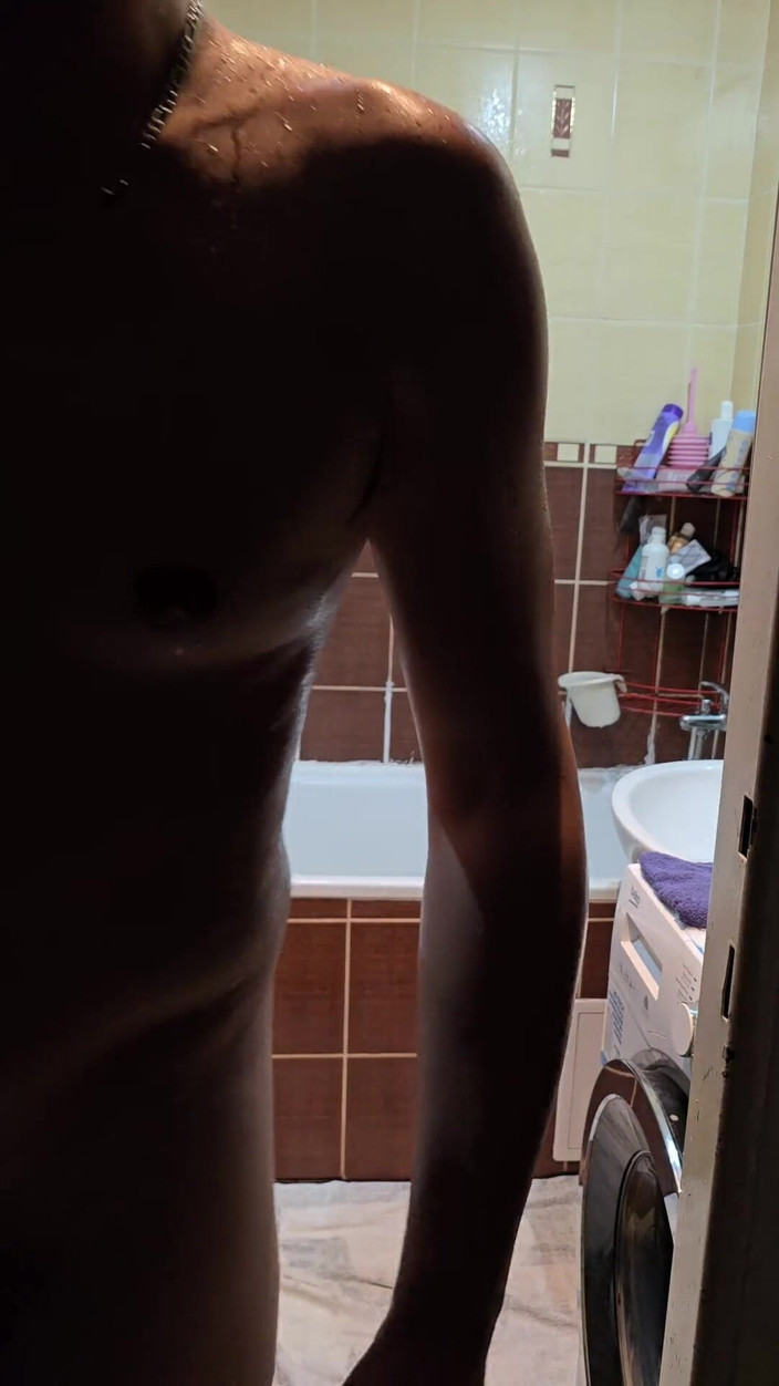 Fap_man93: Tắm một mình - người đàn ông rậm lông thích nước ấm