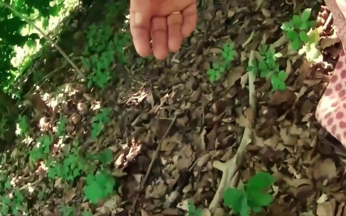 Lucysbigtits: Outdoor-sommer sperma-spaß im wald, meine großen MILf-titten werden vollgespritzt