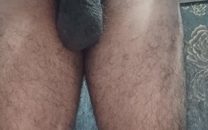 Stone water: Solo chico masturbándose
