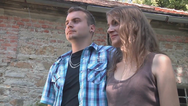 Lethal Teens: Koleś patrzy, jak jego dziewczyna zostaje ostro wyruchana przez innego...