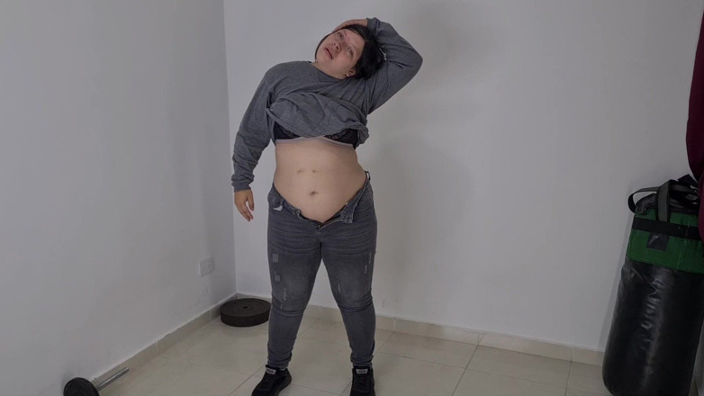 Alice H: Exercícios de alongamento