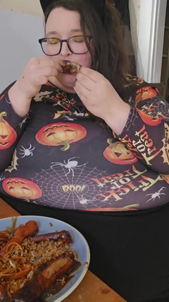 SSBBWLadyBrads: Strašidelná čínská nádivka - část 1