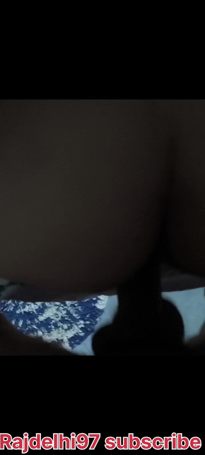 Rajdelhi97: 新用户 Bhabhi Chudane Yayi Witch Now 视频