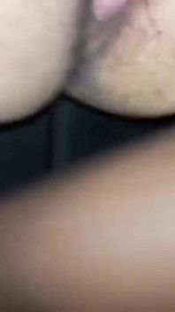 WildEnglishBBW rubbing my clit spreading my pink pussy