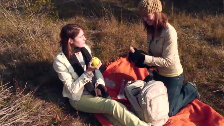 Lesbian Illusion: Strap it on (film lengkap)