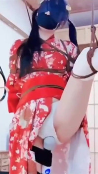 Kimono Girl