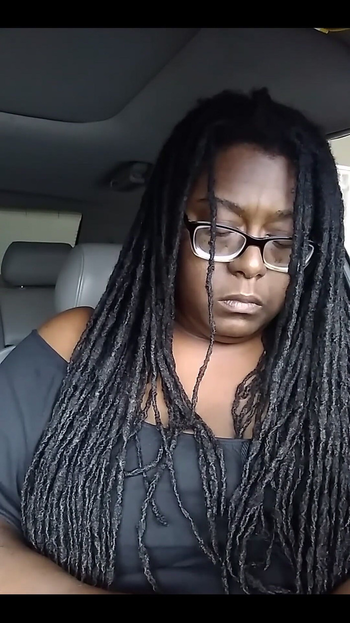 His Queen Suga: 車での荷解き