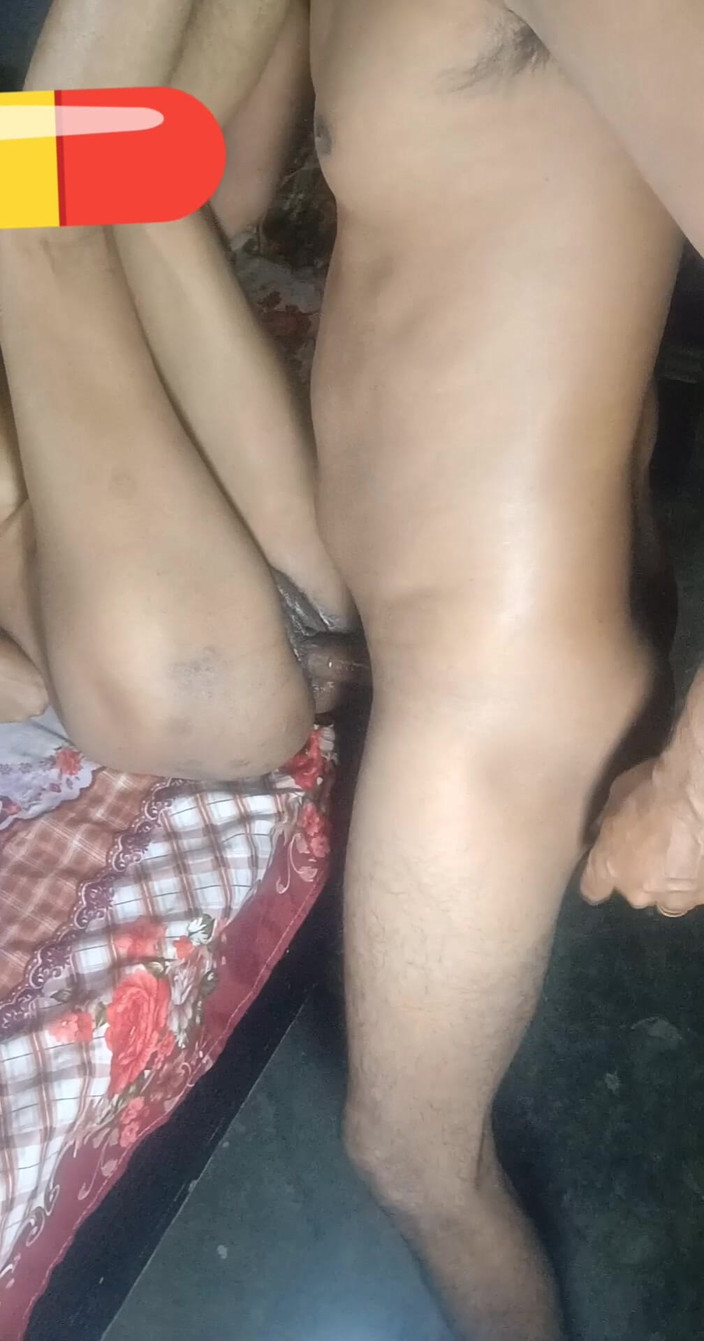 Mrandmrsvema22: Šukej moji těsnou kundičku ochranka hindské audio