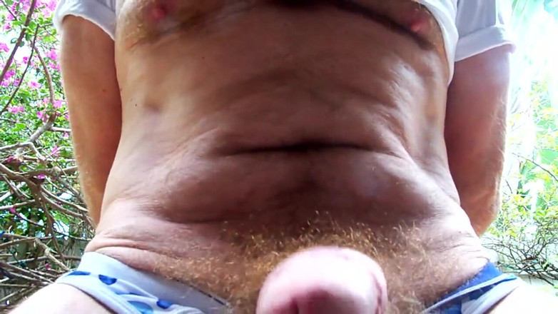 Hairyartist: Volání chlupaté kundičky Cock Service