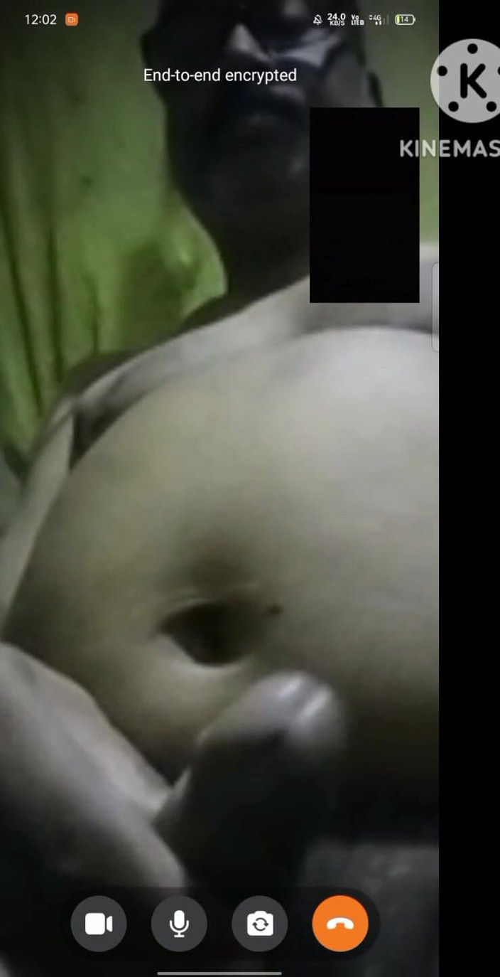 Bikash: Pria Tua Menangani Kontol Besar