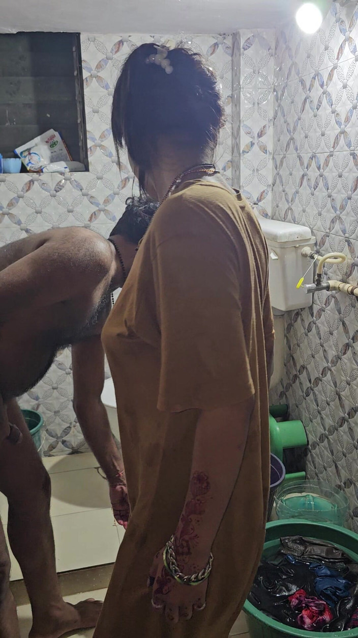 Aalox: देसी भारतीय हॉट लड़की की तंग चूत चुदाई हिंदी ऑडियो सेक्स