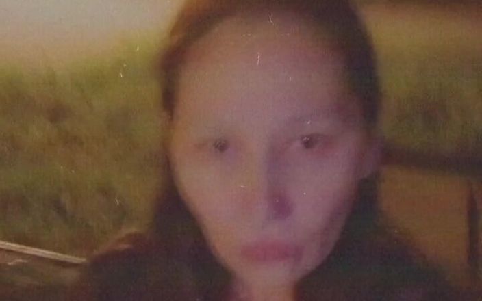 Dominatrix Redsonyja: Ora sputa sul mio schiavo veloce lecca