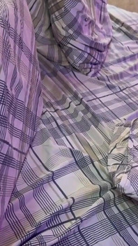 Моя непослушная подруга отвела меня в ванну, отсосала мою киску и закончила с дилдо внутри меня