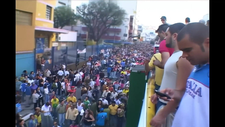 Shemale Vintage MegaStore: Hai să fim cu toții împreună