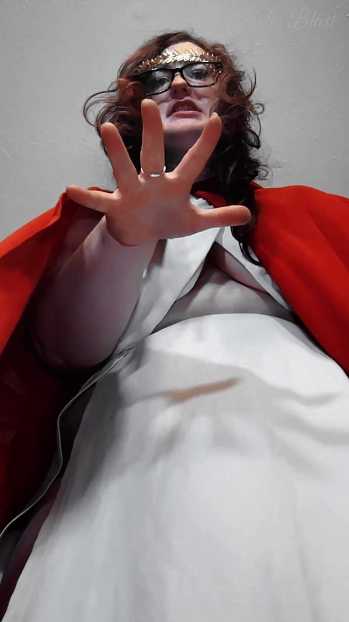 BellaBlast: POV Giantess Bogini: Royal Fart Kara