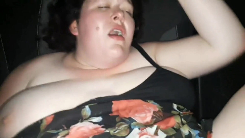 Real homemade BBW BBC porn: Youngenglishbbw Sání BBC Nata4sex Zadek do kundičky