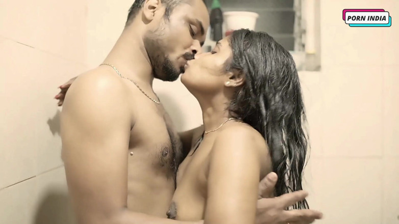Porn India Studio: คู่ร้อนแรงเย็ดโรแมนติกกันในห้องน้ำ