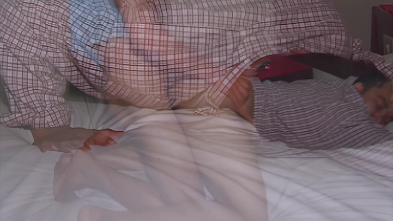 Ladyboy Lovers: Lakomá Ladyboy šuká s nadrženým chlapem