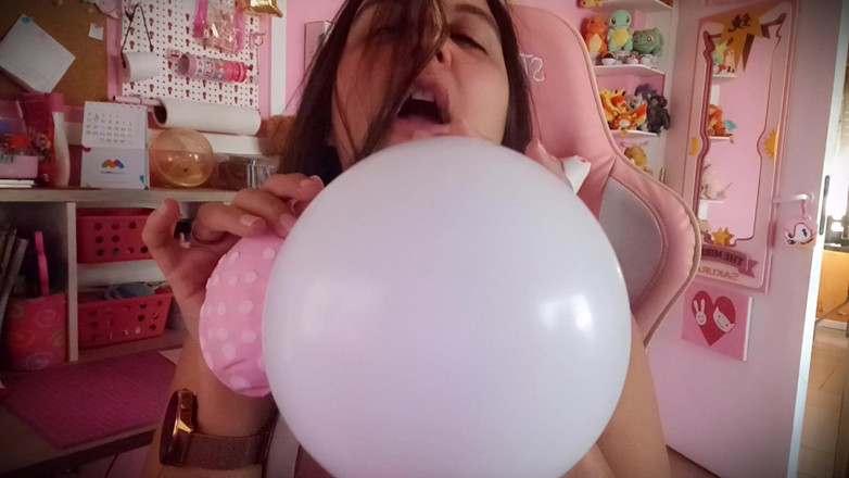 melu_world: Puffy Cheeks Balloon Blowing - Bunny Looner