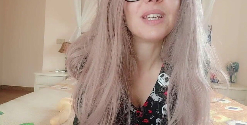 savannahamatoriale: Strong Vulgar Accent! Beautiful Italian Whore Offends Your M. Between...