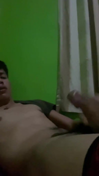 Cute Pinoy Twink Strokes at Home