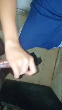 Pijat kontol dan minyak sepong kontol