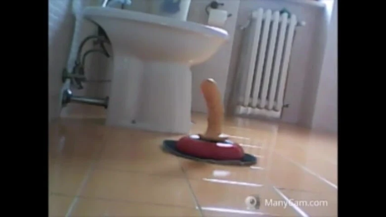 savannahamatoriale: I Suck a Swiveling Cock, a Monster That Walks Around...