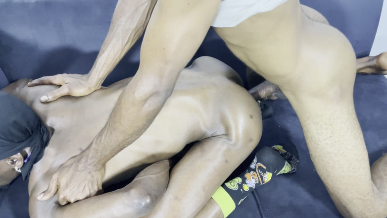 JoelG1: Měl pěknou dovolenou s Amazonkou