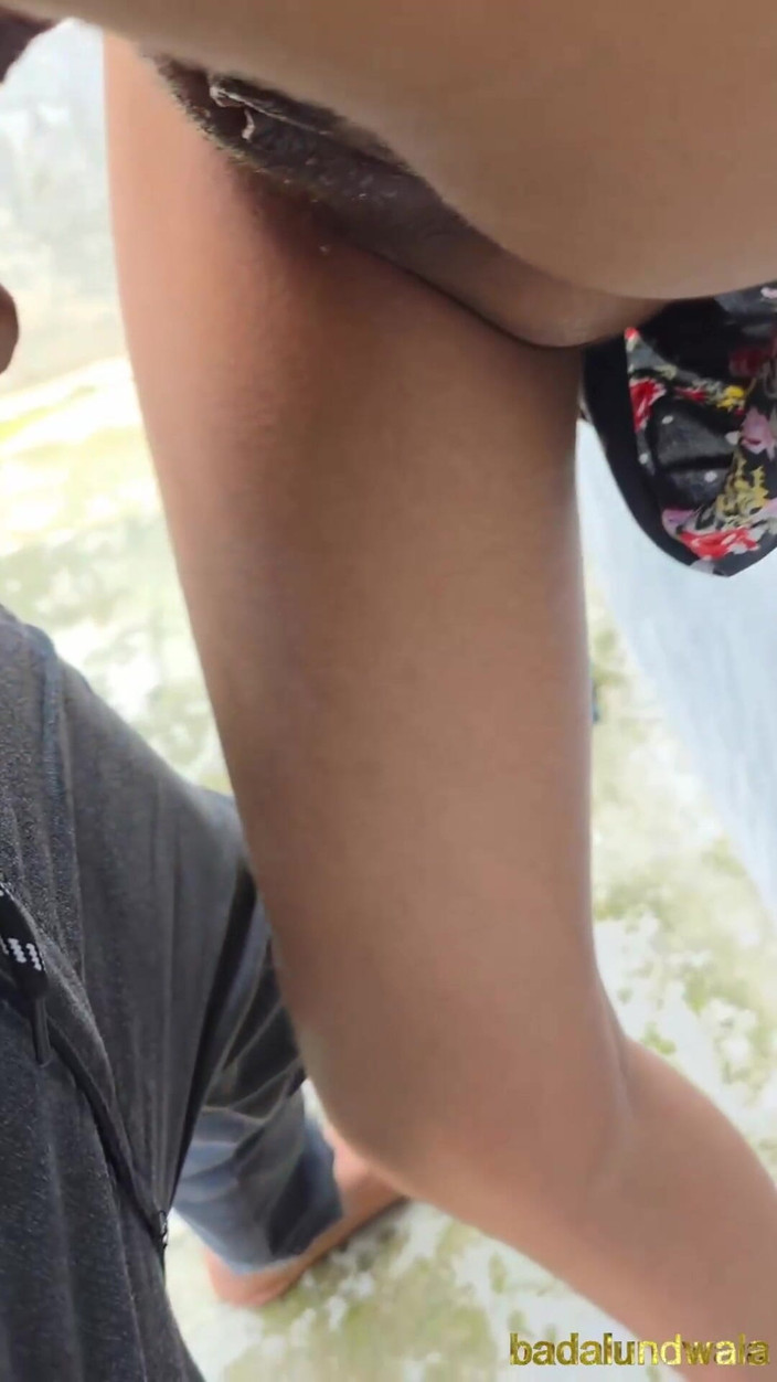 Desi_sexy_boy: Video seks awek kampung India dengan pepek ketat di luar