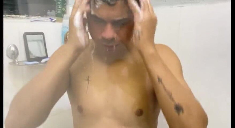 Leandro e Asafe: Saya Berada Di Bilik Mandi Dan Saya Dapat Roll Leandroandasafe