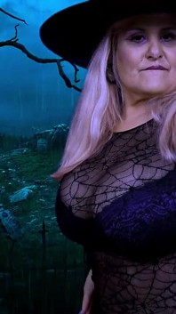 Horny Witch - Halloween Spell and Dance (in Spanish)