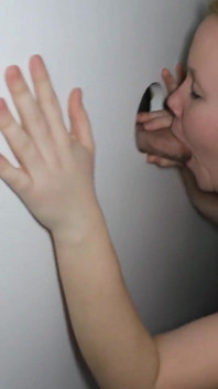 Geschwollene nippel, schwarzer schwanz lutscht, ficken, gloryhole, blonde schlampe, gesichtsbesamung, ho!