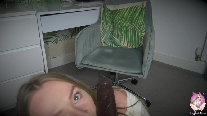 Brea Rose: 上司からのフェラチオ