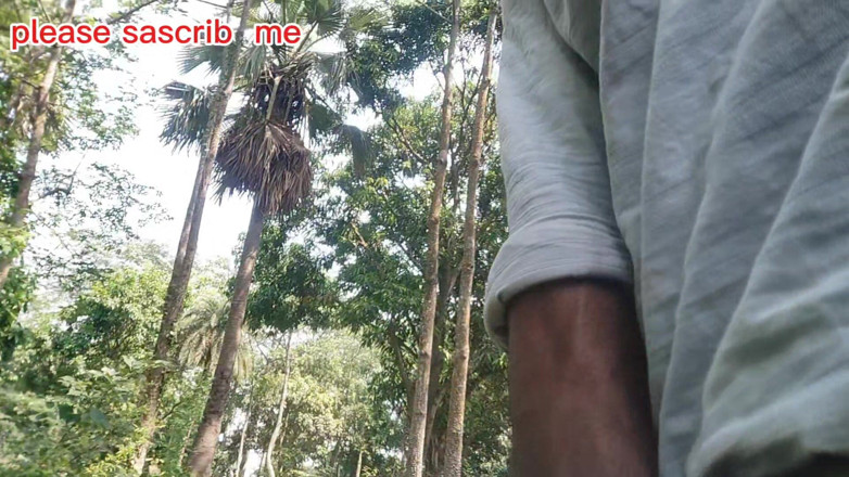 DesiDarkArt: Desi Bangali Boy in Forest Fuk Tree