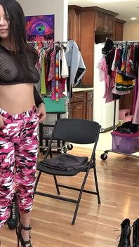 Bts - la pazza maya bijou ama farsi scopare da un ragazzo a caso!
