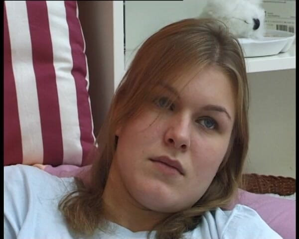 YOUR FIRST PORN: Nelly Macht Loch in Strumpfen Und Wichst- Nelly Makes a...