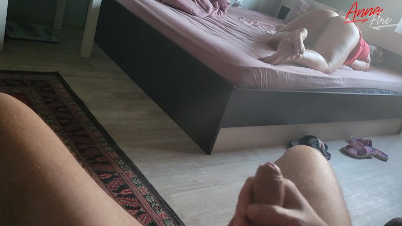 Anna Fire: I caught my stepmother masturbating and imperceptibly jerked off on...