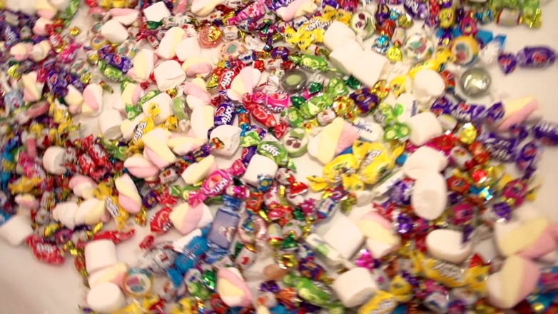 Saboom: Candyland'de Baştan Çıkarıcı Tutku