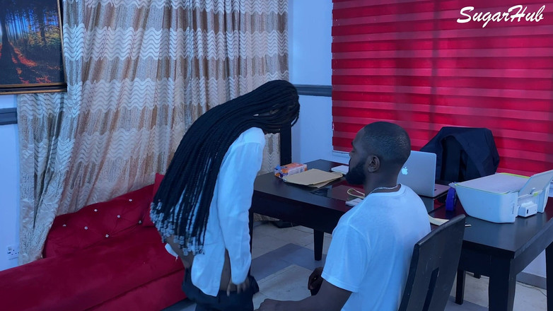 Sugarhug: 操她在我办公室里的滴水洞