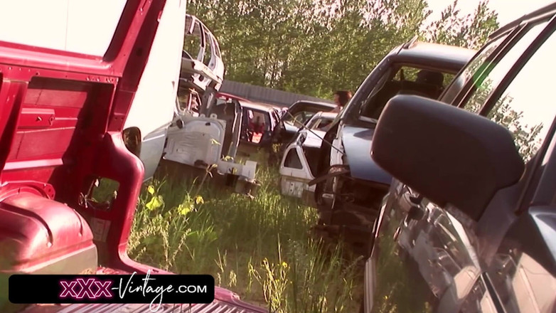 XXX-Vintage: Cristina bella e yasmine si godono il loro tempo con...